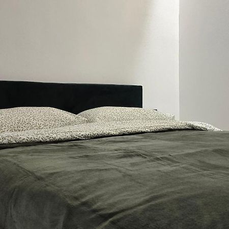 The White Cave- Bluchalet ريوماجّوري المظهر الخارجي الصورة